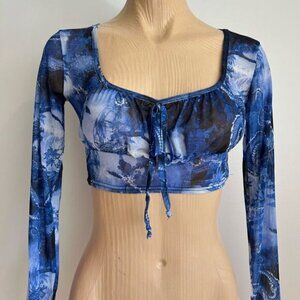 Brand New Pretty Little Thing Women’s 4 Blue Dragon Print Long Sleeve Crop Top